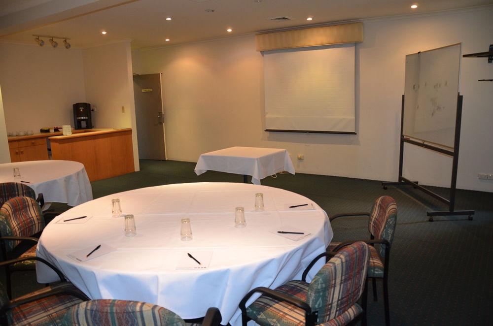 Quality Hotel Manor Mitcham Exterior foto