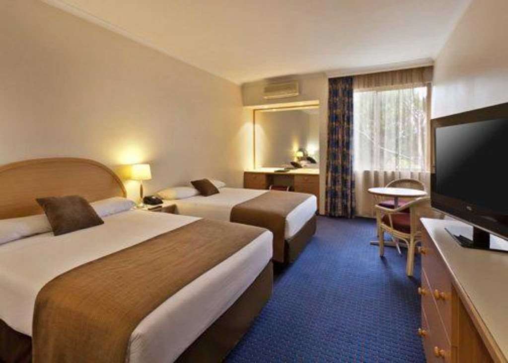 Quality Hotel Manor Mitcham Habitación foto